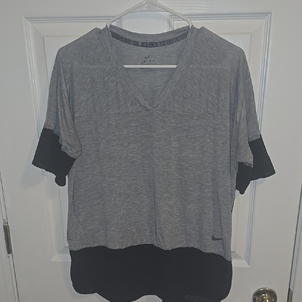 Nike Gray Boxy Relaxed Short Sleeve Tee